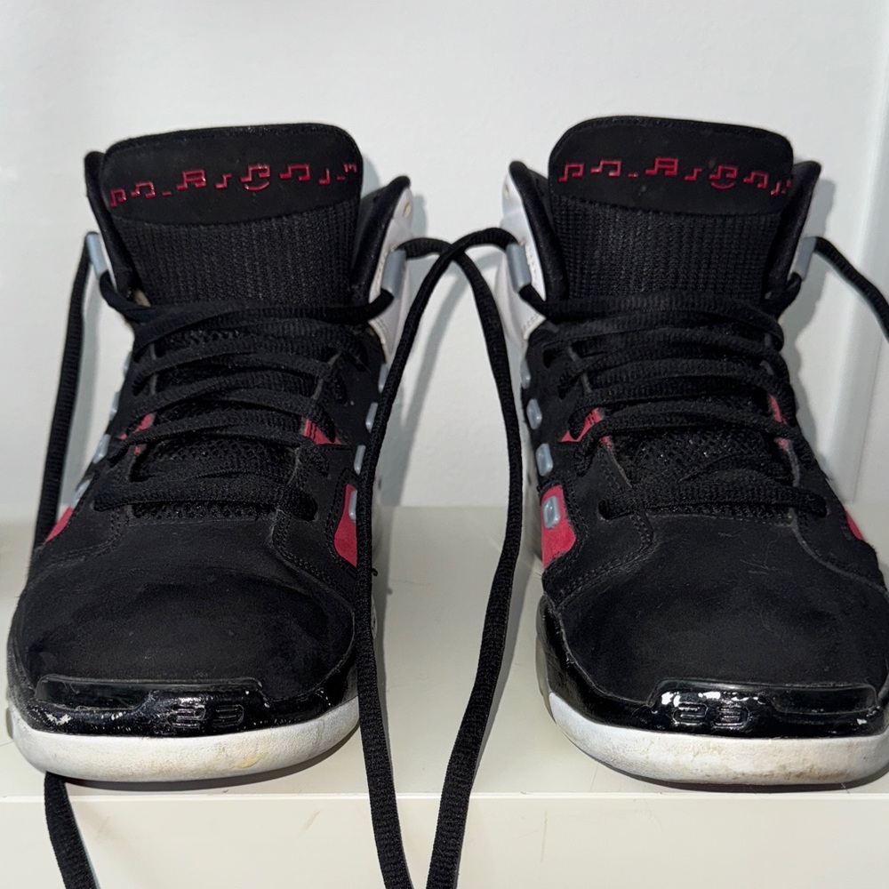 Air Jordan Carmine Sneakers